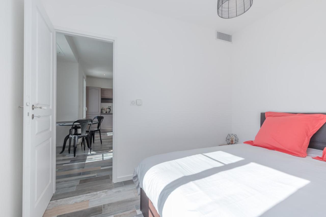 Squared Head-Apartment With Terrace In Νίκαια Εξωτερικό φωτογραφία